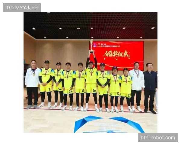 球门尺寸规则：成年与青少年赛宽高及允许误差说明